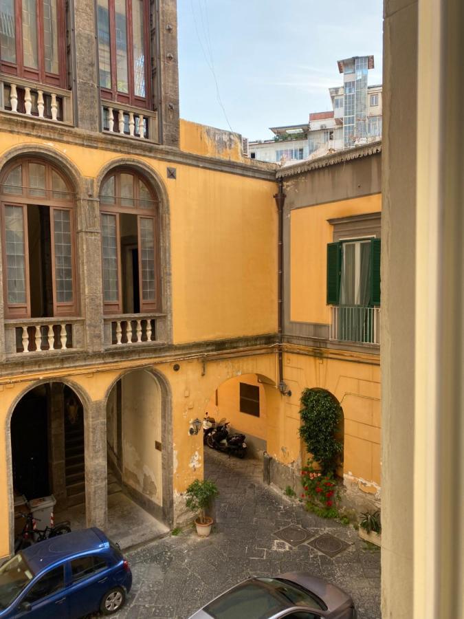 Dimora Donna Elena Bed & Breakfast Napoli Exterior foto