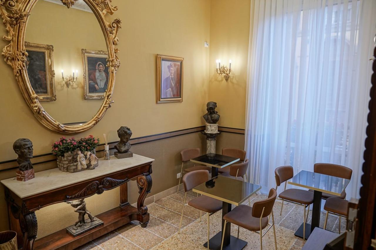 Dimora Donna Elena Bed & Breakfast Napoli Exterior foto